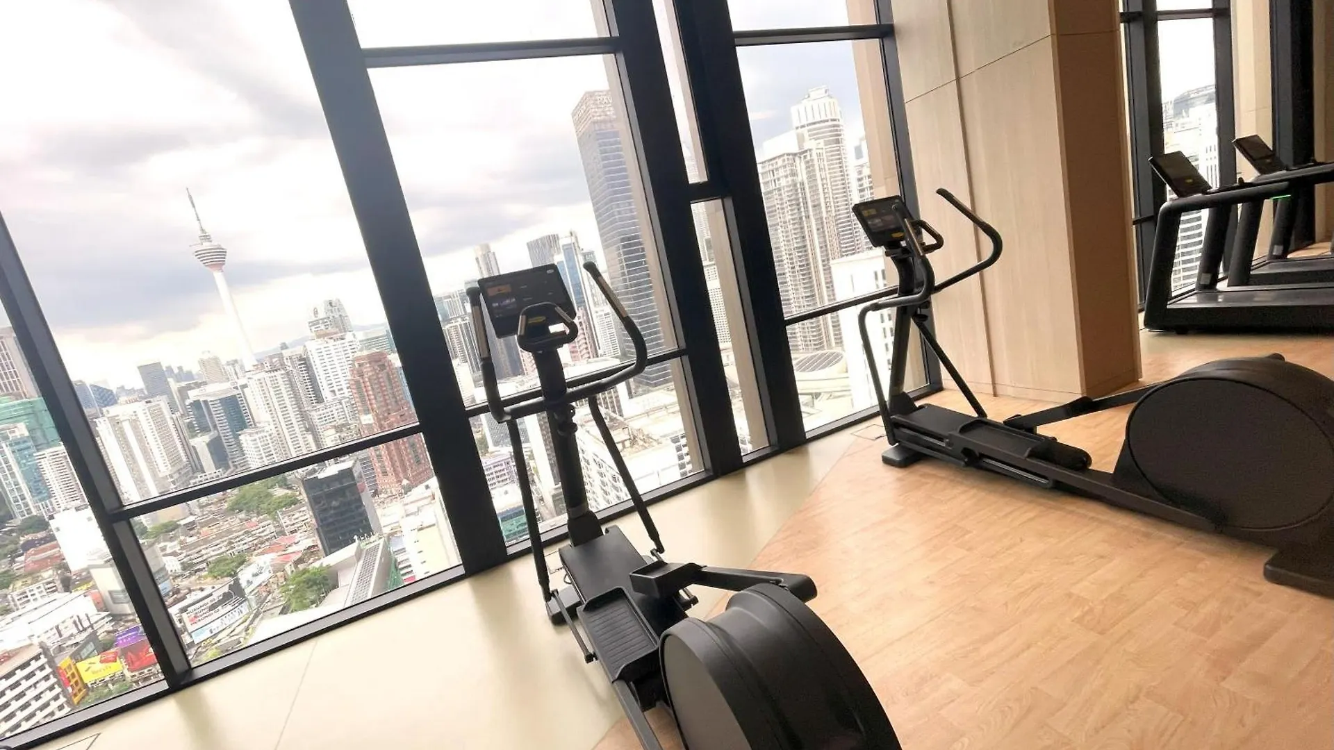 Axon Suites By Starplus Kuala Lumpur 4*,