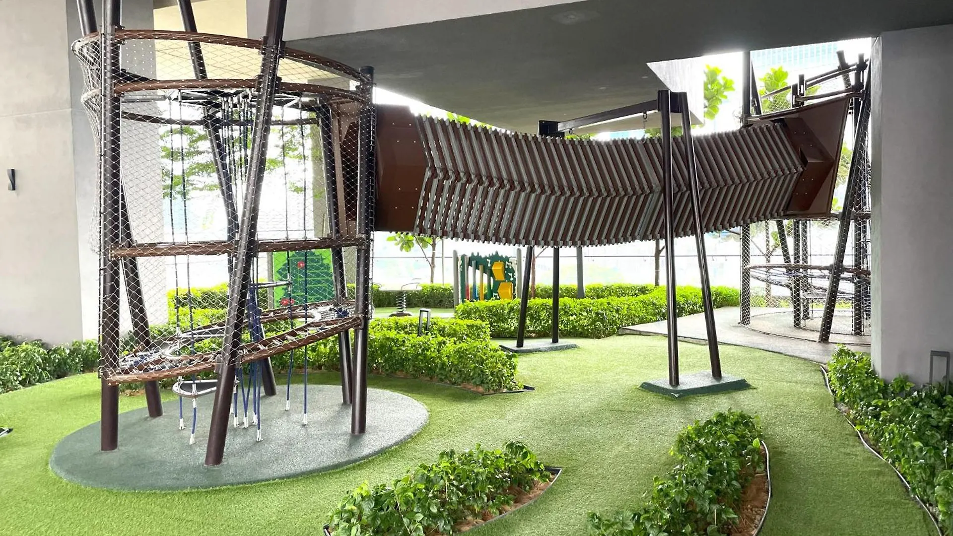 Axon Suites By Starplus location
